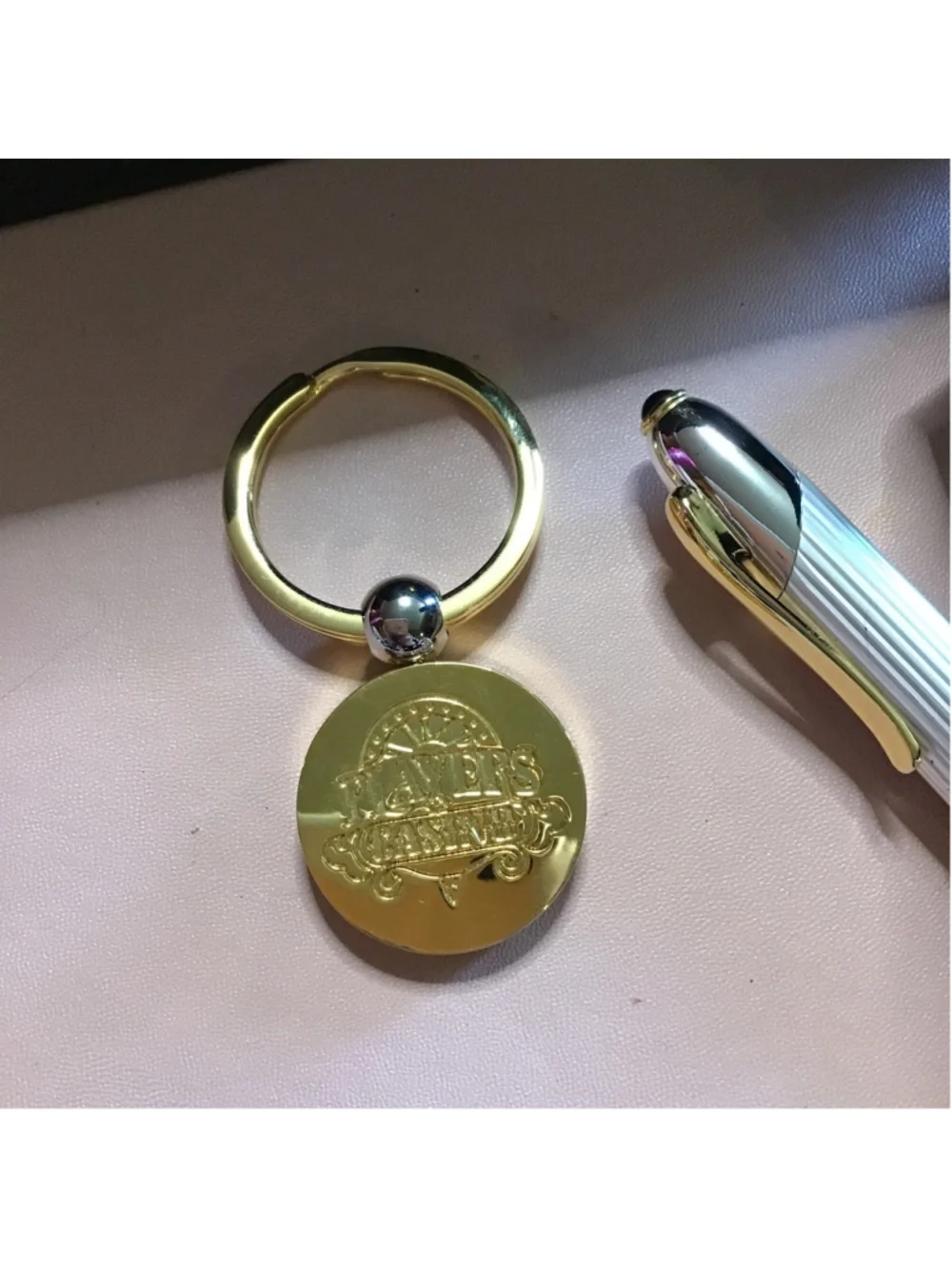 Gold/Silver Players Casino Pen & Keychain Set NEW